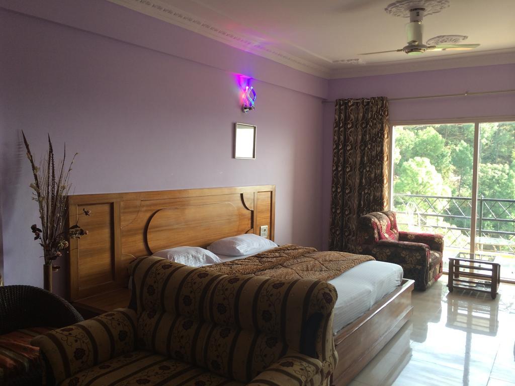 Hotel Shivalik Kasauli Kültér fotó